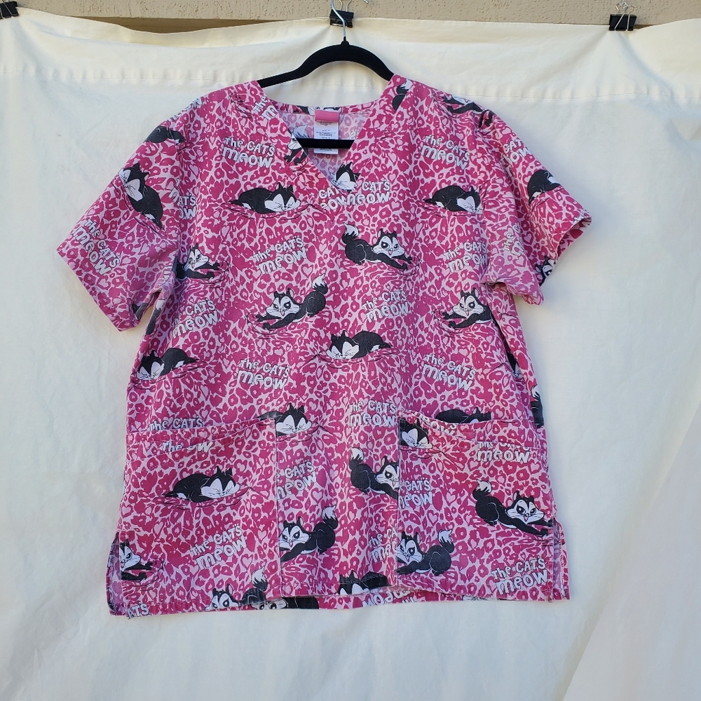 Warner Brothers, medium,  pink with black and white cats , scrubs.